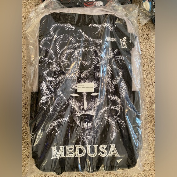 VampireFreaks Medusa Backpack - Picture 2 of 2